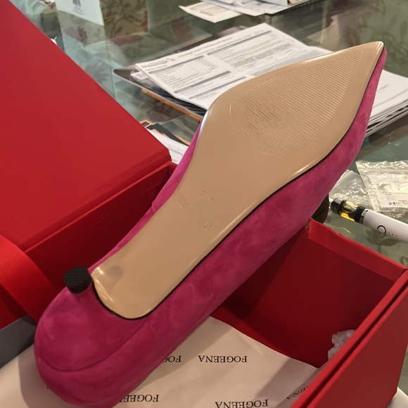 New raspberry pumps by Fogeena 7 1/2 kitten heels too small for me Now $55 - Picture 4 of 9